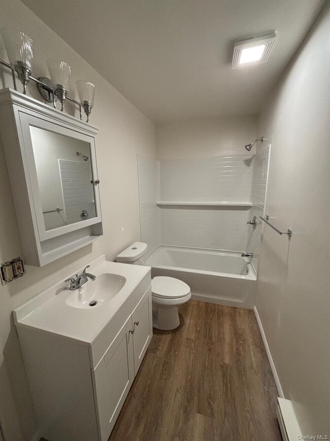 Building Photo - 8004 Chelsea Cove N