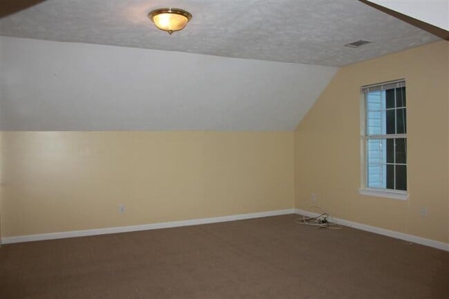 Building Photo - 2672 Crestworth Ln