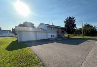 Building Photo - Charming unit in Kalispell Duplex