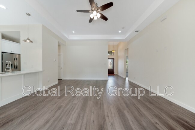 Building Photo - 2675 Fairwood Dr
