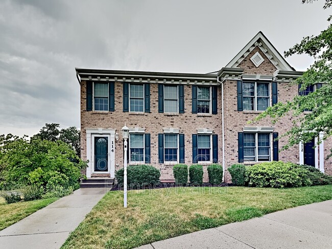 Building Photo - 114 Castle View Dr