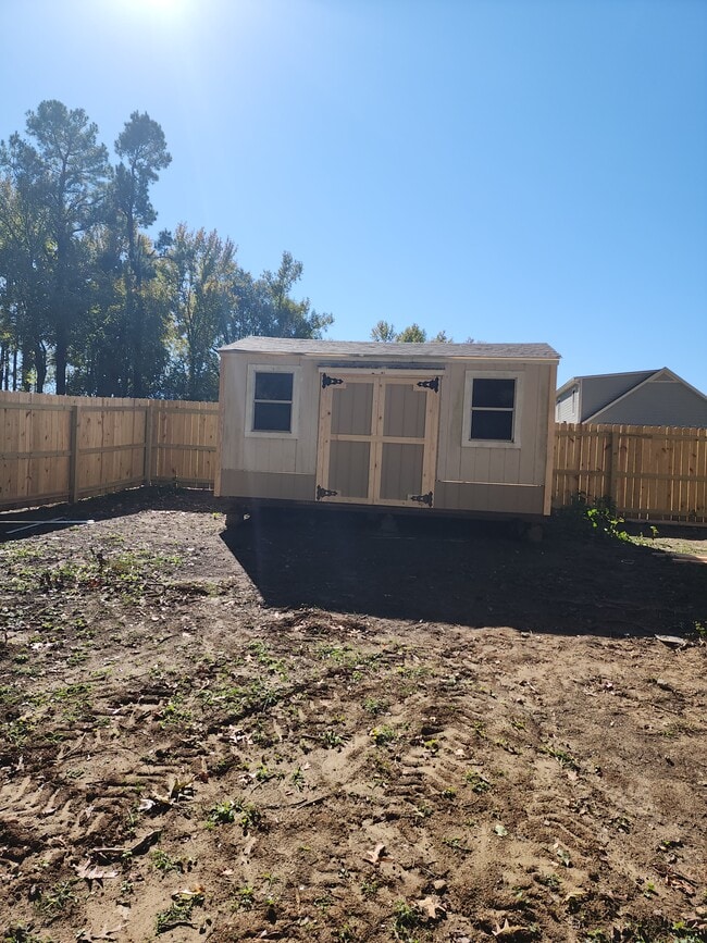 Building Photo - 7030 US-51