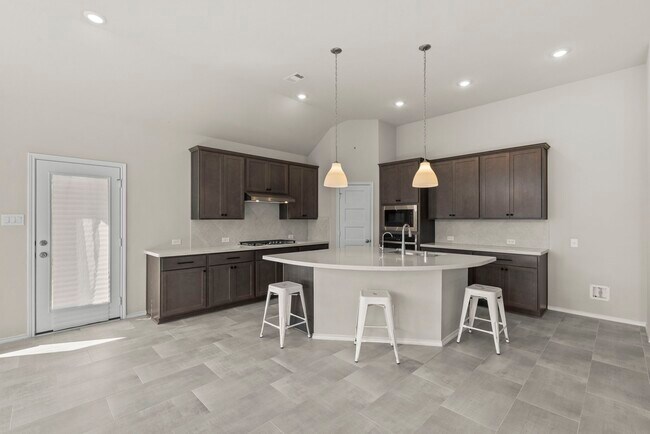 Building Photo - 25402 Kidwiler Dr