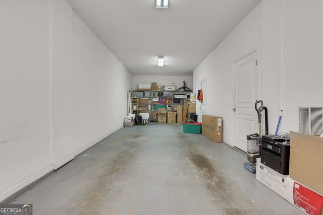 Building Photo - 375 Highland Ave NE