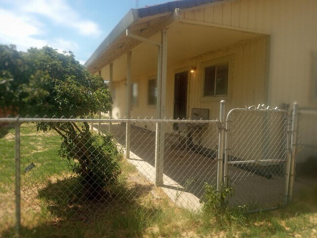 Building Photo - 3862 Garden Hwy