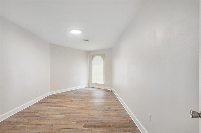 Building Photo - 9205 Jefferson Hwy