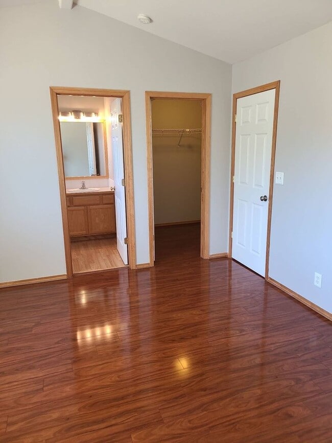 Building Photo - Spacious 4 bedroom 2.5 bedroom home in the Coeur d'Alene.