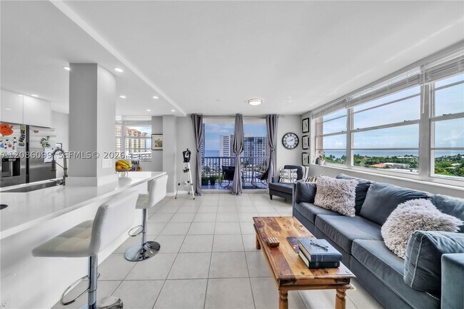 Building Photo - 3161 S Ocean Dr