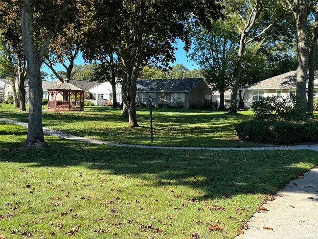 Building Photo - 36 Revere Dr