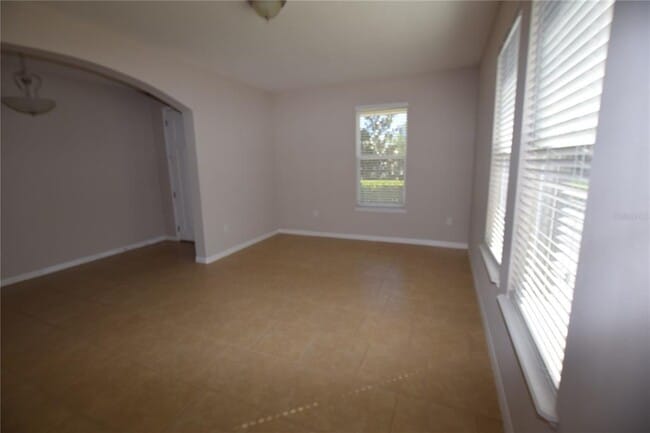 Building Photo - 2021 Beacon Landing Cir