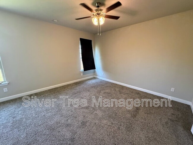 Building Photo - 10921 Rockchapel Dr