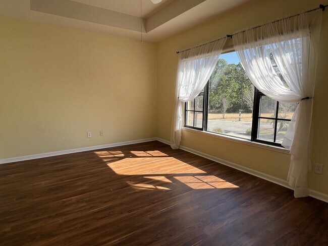 Building Photo - 300 Via Castilla