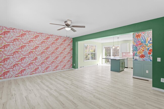 Building Photo - 7 Pheasant Run