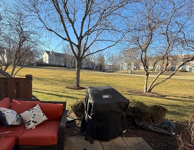 Building Photo - 160 Crescent Ln