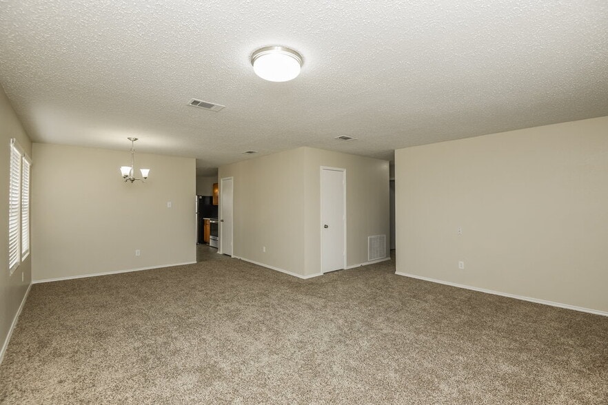 Building Photo - 5312 Newcastle Ln