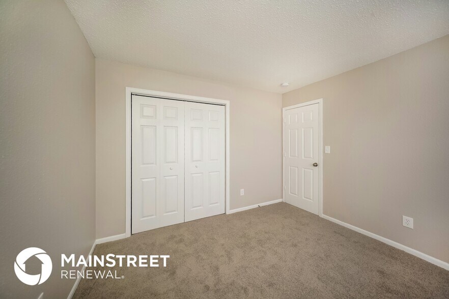 Building Photo - 6658 Ahern Ct
