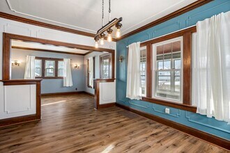 Building Photo - 3 Bedroom Fond Du Lac House