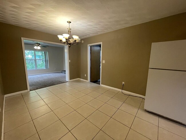 Building Photo - 177 E Laila Dr