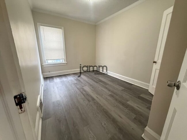 Building Photo - 3241 Kildare Rd