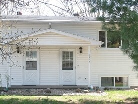 Building Photo - 1817 Arlene Pl