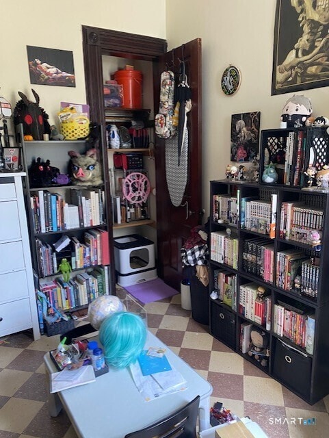 Building Photo - 183 Lawrence St