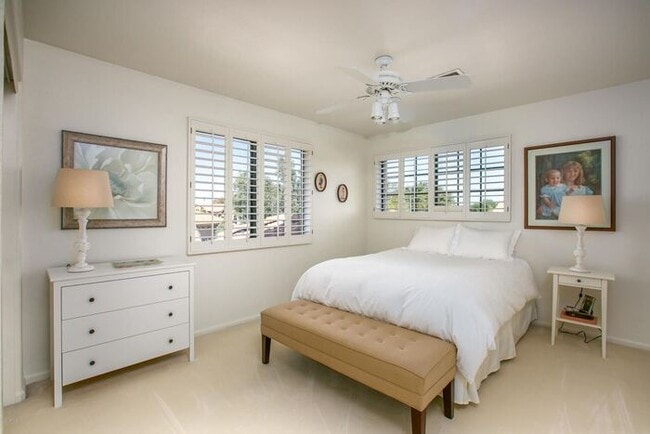 Building Photo - 5 bed 3 bath, 3500 sft in Tempe with pool