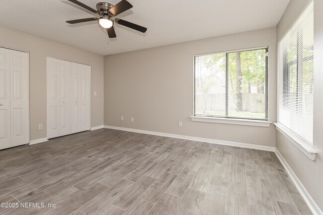 Building Photo - 7215 Mimosa Grove Pl