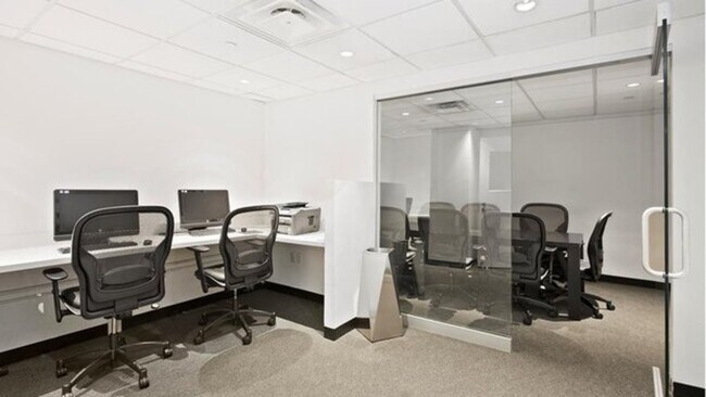 Building Photo - 635 W 42nd St