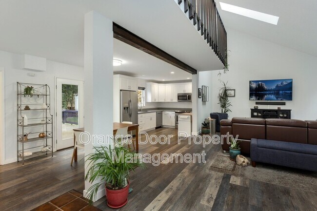 Building Photo - 55 Hylebos Ave