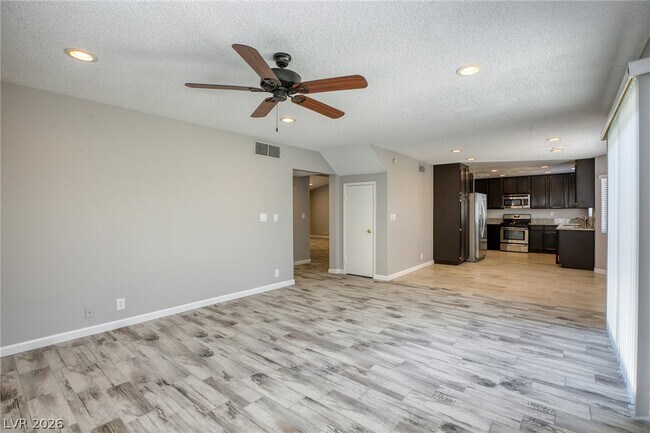 Building Photo - 2358 Belvedere Dr