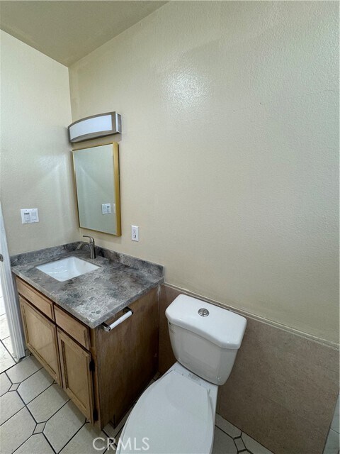 Building Photo - 3538 W 108th St