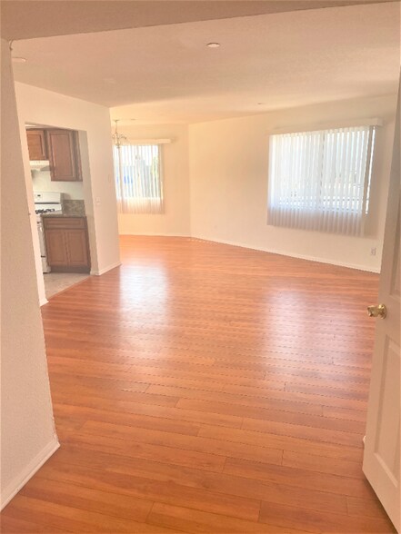 Primary Photo - 3119 Foothill Blvd
