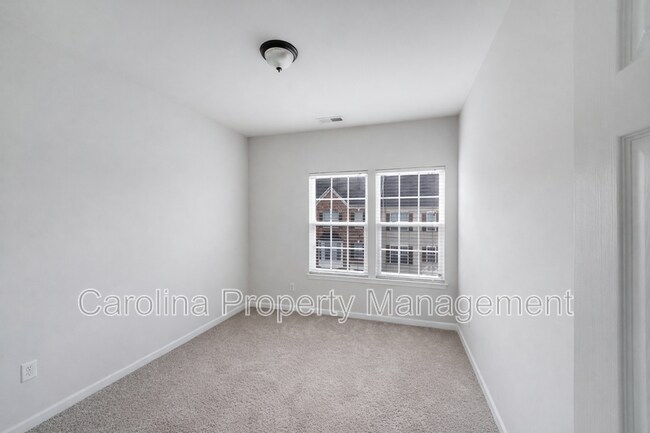 Building Photo - 7707 Jackson Pond Dr