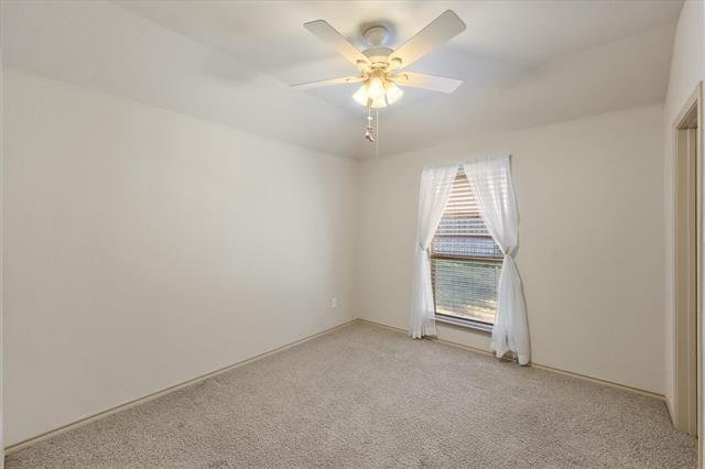 Building Photo - 1613 Country Hills Dr