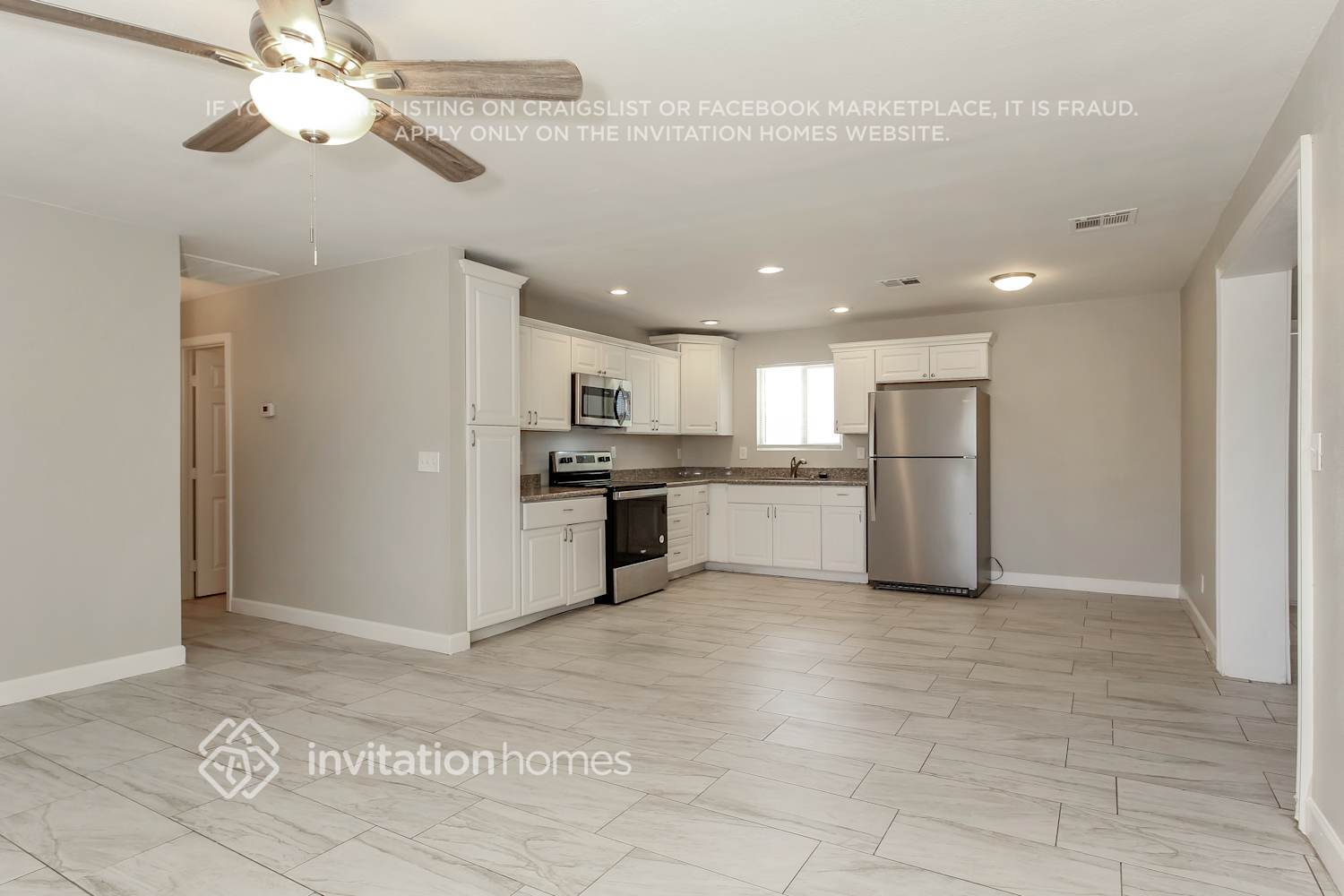 Building Photo - 12614 W Del Rio Ln