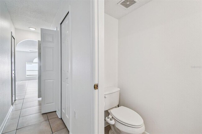 Building Photo - 2822 Mingo Dr