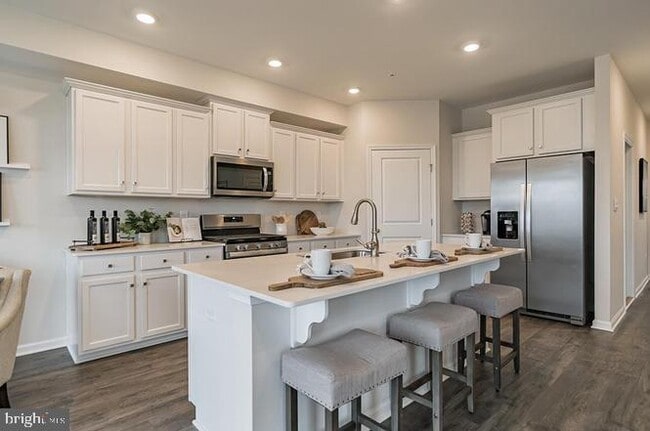 Building Photo - 1128 Meadowlark Dr