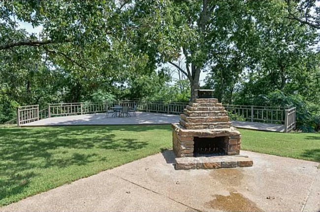 Building Photo - Four Bedroom/Three Bath Home/Beautiful Private Corner One Acre Lot W/View