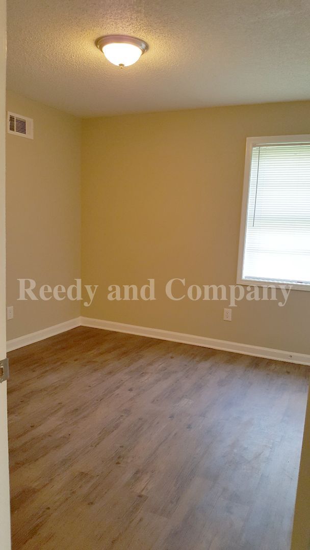 Building Photo - 4236 Rosewind Cir