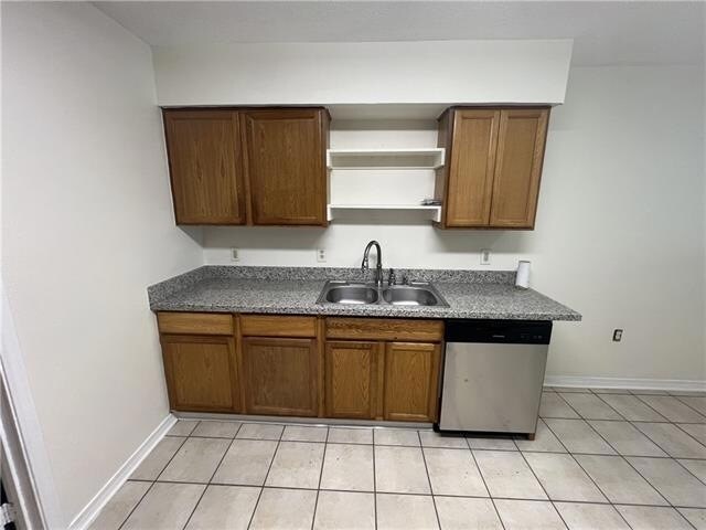 Building Photo - 2312 Stander Pl