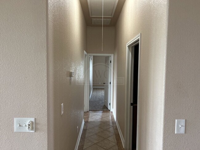 Building Photo - 6008 Bedrock Dr