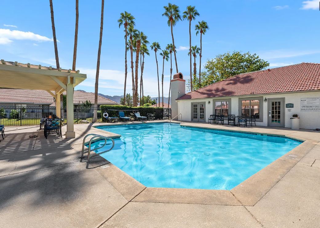 Building Photo - 43376 Cook St