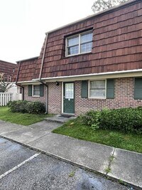 Building Photo - 1025 Carolina Rd