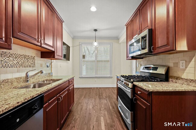 Building Photo - 41 Park Pl Cir