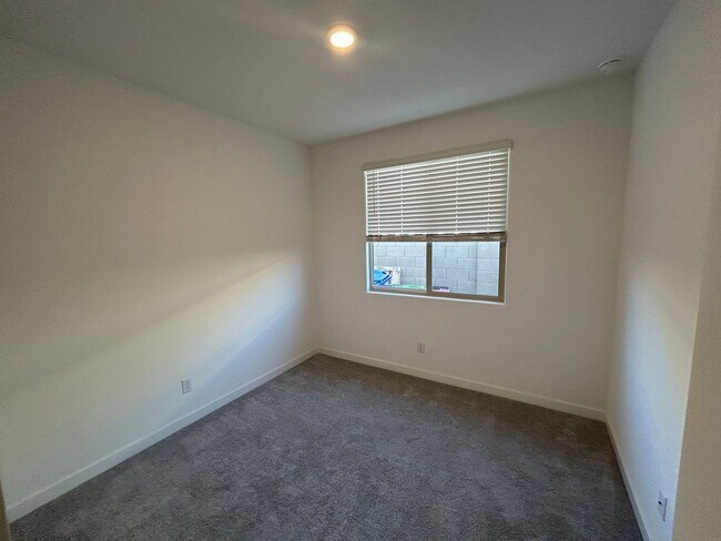 Building Photo - 24551 N 169th Dr