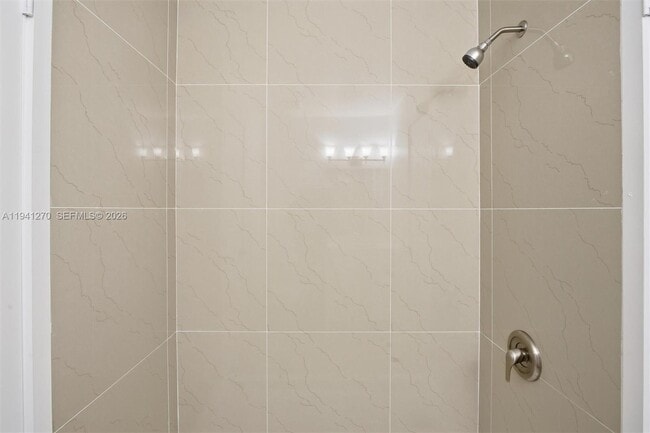 Building Photo - 6850 NW 173rd Dr