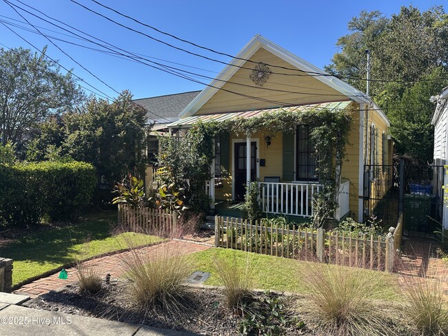 Primary Photo - 705 N 5th Ave