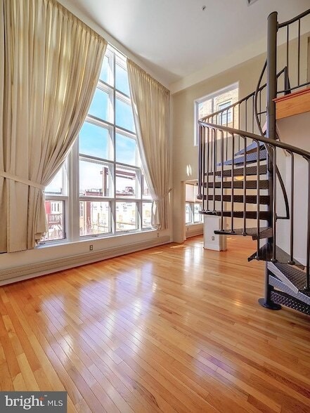 Building Photo - 1530 14th St NW