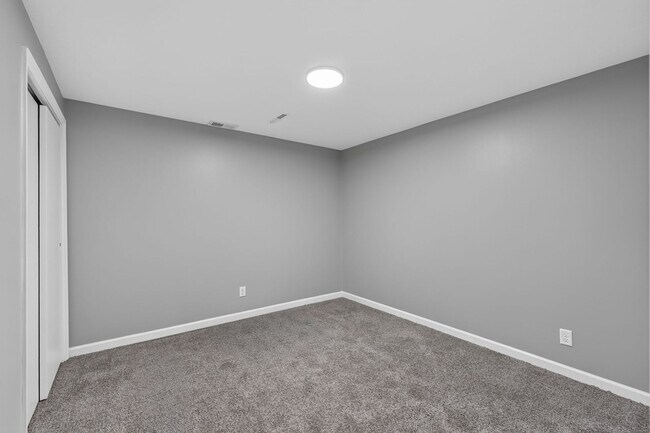 Building Photo - Italian Estates Property Management