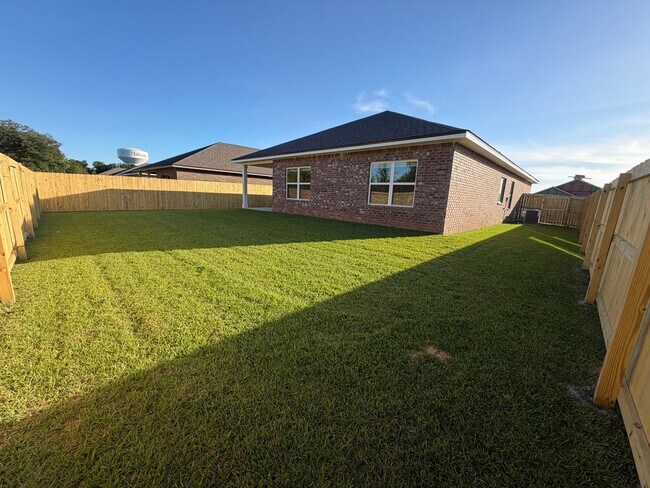Building Photo - 14523 Dayton Cir
